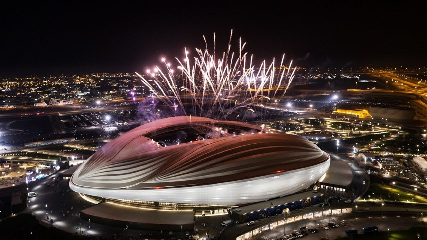 ورزشگاه های جام جهانی در حال افتتاح