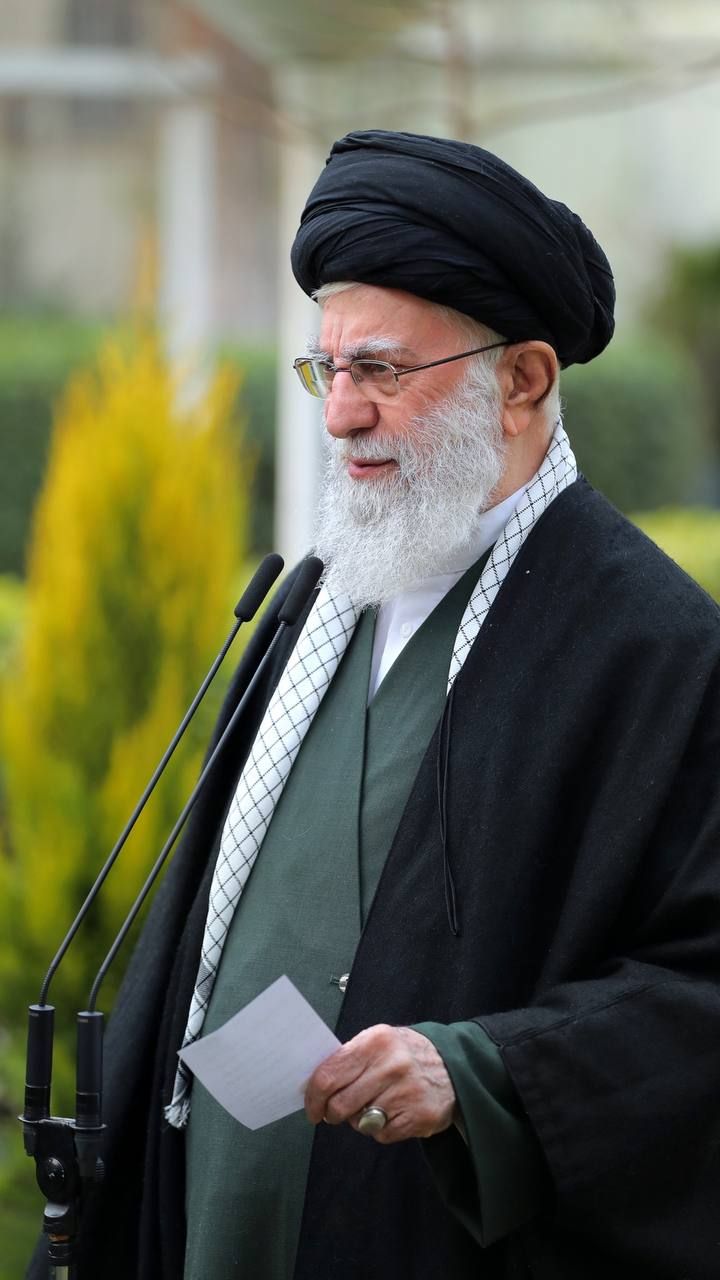 شایعات در خصوص سید علی خامنه‌ای