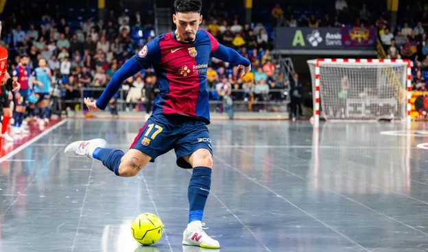 سرخیو لوزانو بازیکن برتر فوتسال